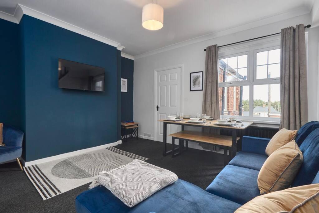 Cosy 3-Bedroom House In Seaham - Street Parking Экстерьер фото